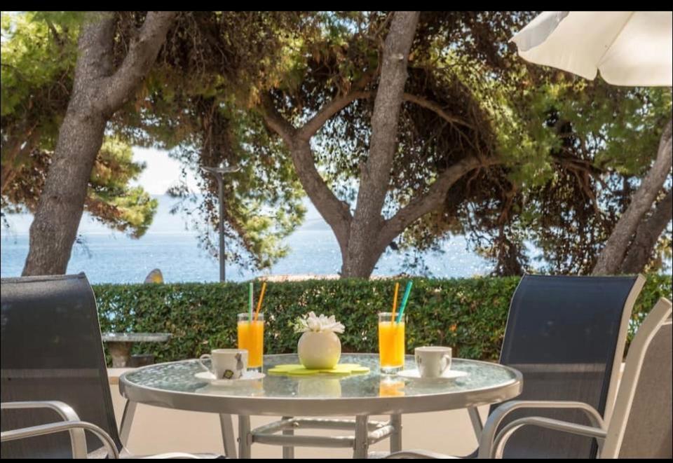 Apartment Promenade Zlatni Rat Bol Luaran gambar